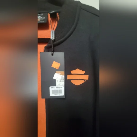 Harley-Davidson Black and Orange Crewneck Sweater - Picture 5 of 5